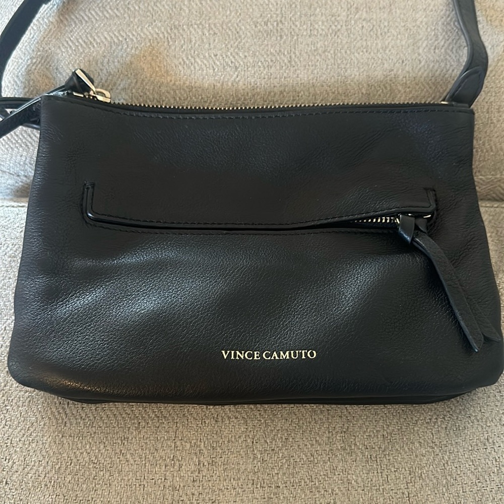 VINCE CAMUTO cross body bag